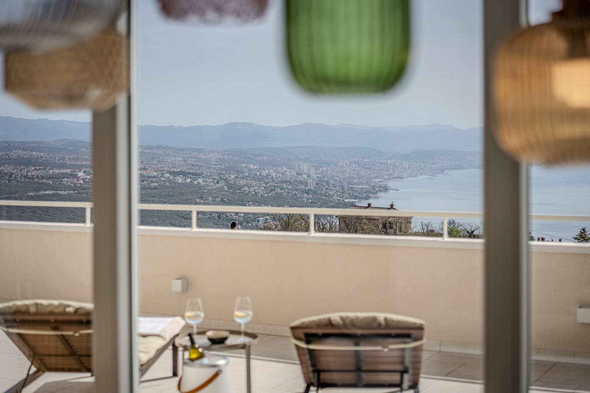 Nachhaltige Wellnessauszeit Mit Traumblick, Pool, Sauna, Whirl-wanne Apartment *