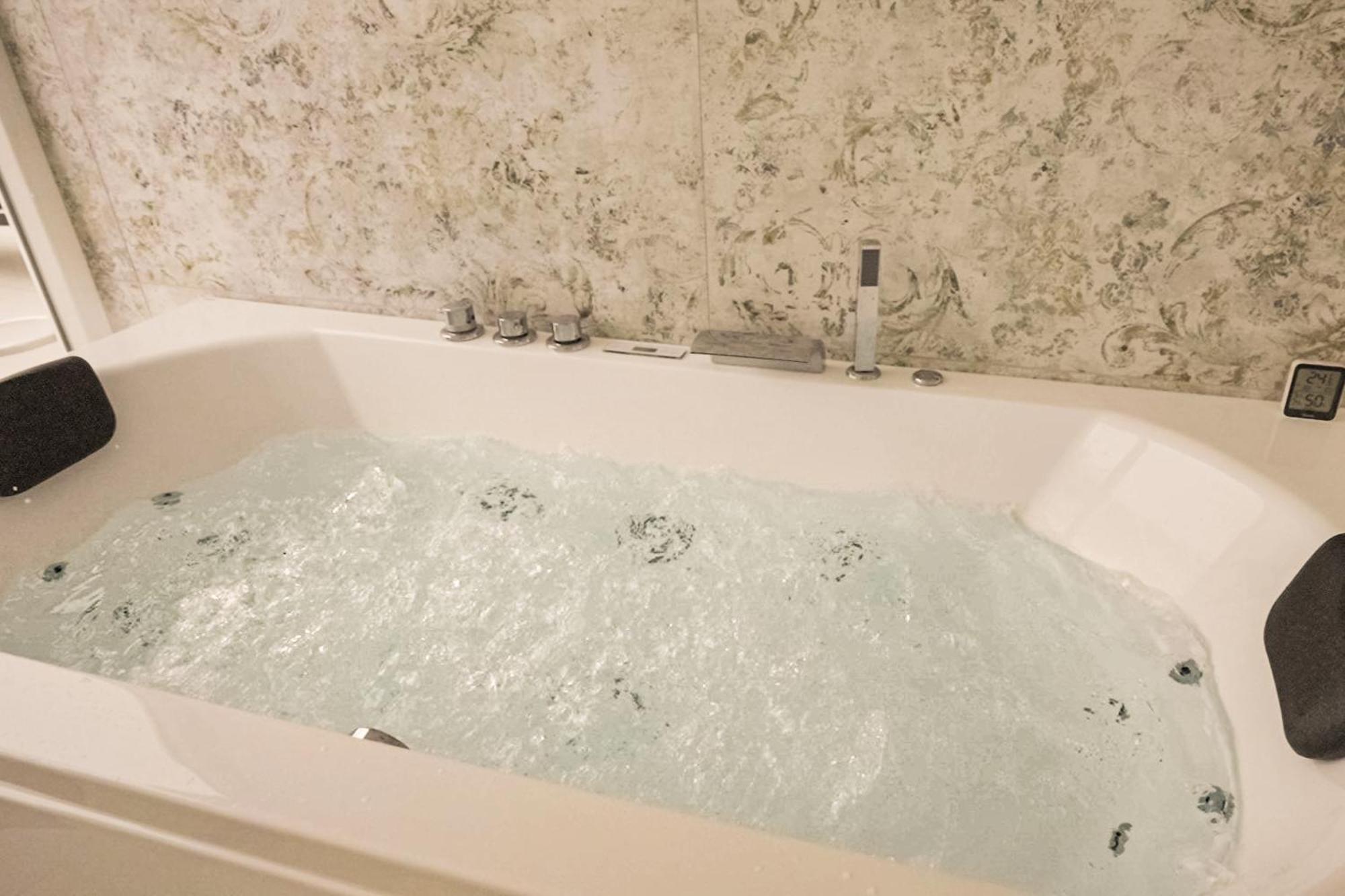 Nachhaltige Wellnessauszeit Mit Traumblick, Pool, Sauna, Whirl-wanne