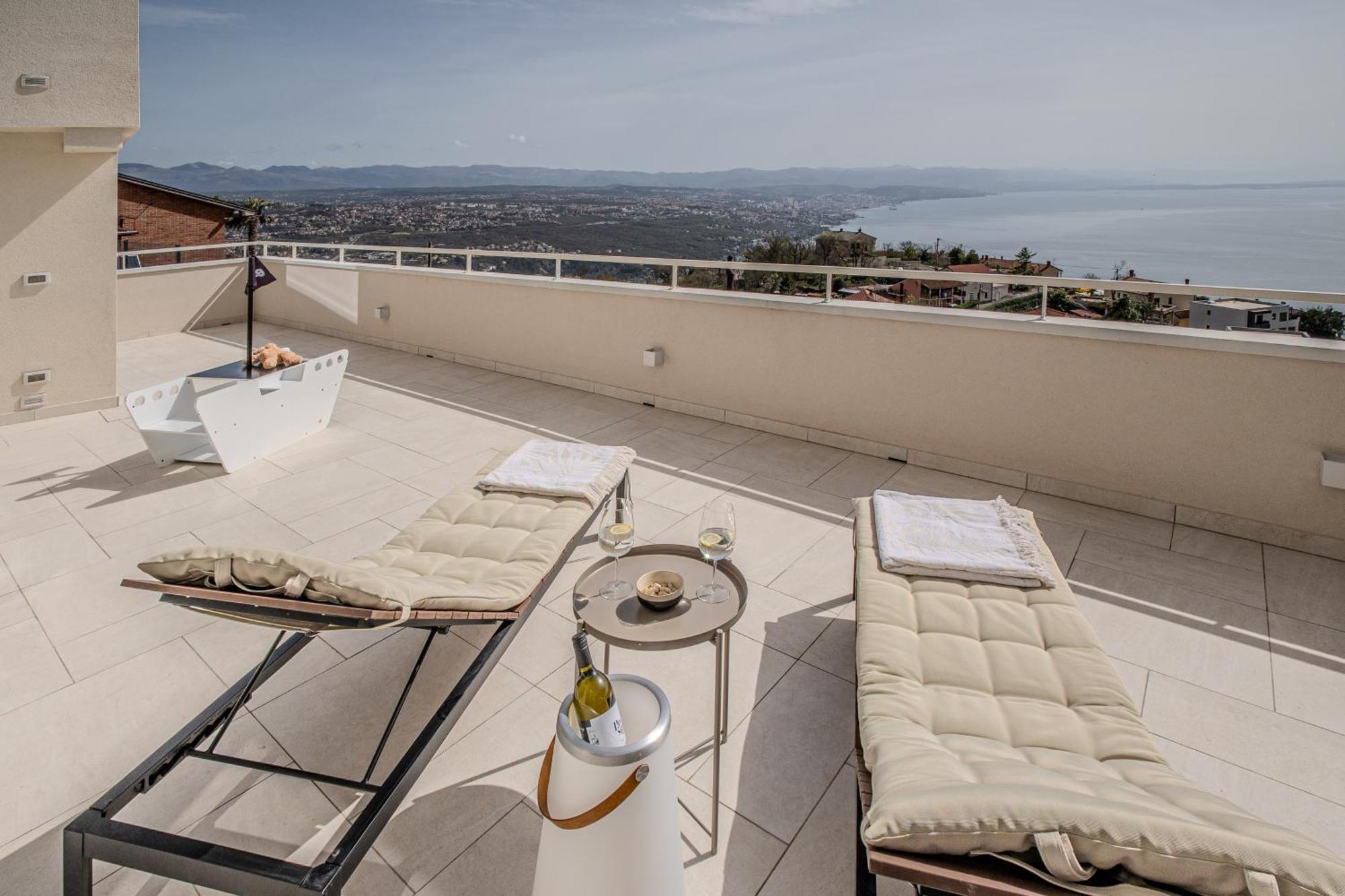 Nachhaltige Wellnessauszeit Mit Traumblick, Pool, Sauna, Whirl-wanne * Opatija
