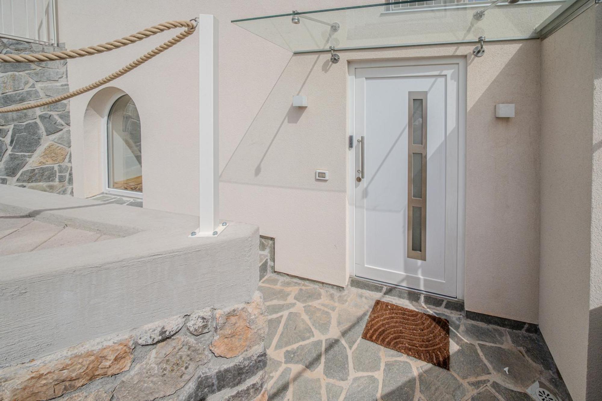 Apartment Nachhaltige Wellnessauszeit Mit Traumblick, Pool, Sauna, Whirl-wanne